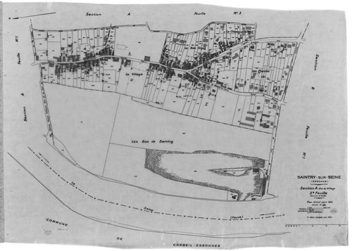 SAINTRY-SUR-SEINE. - Cadastre révisé pour 1945 : plans de la section A le Village 1ère feuille, idem 2ème feuille, idem 3ème feuille, section B la Garenne 1ère feuille, idem 2ème feuille ; cadastre révisé pour 1945 mis à jour pour 1970 : plans de la secti