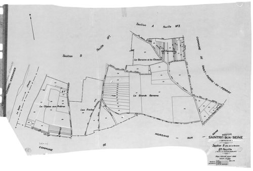 SAINTRY-SUR-SEINE. - Cadastre révisé pour 1945 : plans de la section A le Village 1ère feuille, idem 2ème feuille, idem 3ème feuille, section B la Garenne 1ère feuille, idem 2ème feuille ; cadastre révisé pour 1945 mis à jour pour 1970 : plans de la secti
