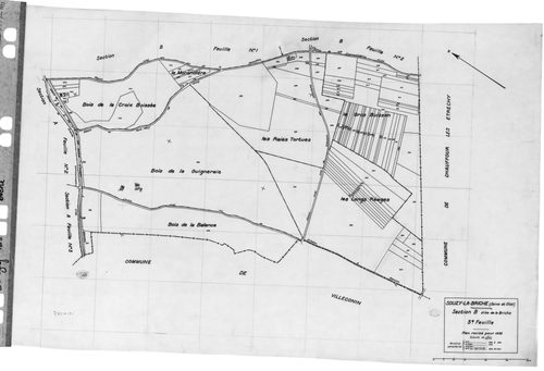 SOUZY-LA-BRICHE. - Cadastre révisé pour 1933 : plan du tableau d'assemblage , plans de la section A le Village 3ème feuille, section B la Briche 1ère feuille, idem 3ème feuille, [4 plans]. 