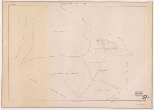 VAUHALLAN. - Plan révisé pour 1935, à jour pour 1976 (2ème, 3ème édition) : plans des sections A (feuilles 1, 3), et B (feuilles 1-2) ; plan révisé pour 1935, à jour pour 1977 : plans du tableau d'assemblage et de la section A ; plan révisé pour 1935, à j