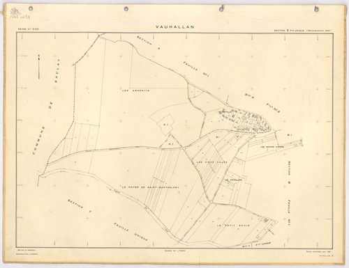 VAUHALLAN. - Plan révisé pour 1935, à jour pour 1976 (2ème, 3ème édition) : plans des sections A (feuilles 1, 3), et B (feuilles 1-2) ; plan révisé pour 1935, à jour pour 1977 : plans du tableau d'assemblage et de la section A ; plan révisé pour 1935, à j