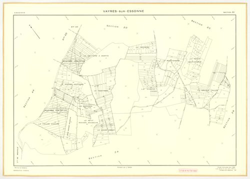 Plans minutes de conservation : VAYRES-SUR-ESSONNE : tableau d'assemblage, ech. 1/10000 (1965-1970), section AB, ech. 1/2000 (1965), sections AC, AD, AE, ech. 1/1000 (1965) ; sections ZA, ZB, ZC, ZD, ech. 1/2000 (1970) ; section AH, ech. 1/1000, section A