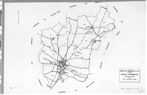 VERT-LE-GRAND. - Cadastre révisé pour 1936 : plan du tableau d'assemblage, plans de la section A les Noues 1ère feuille, section B Montaubert 1ère feuille, idem 2ème feuille, idem 3ème feuille, section D le Village 2ème feuille ; cadastre renouvelé pour 1