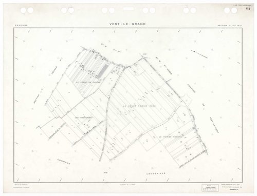 VERT-LE-GRAND, plans minutes de conservation : tableau d'assemblage,1936, Ech. 1/10000 ; plans des sections A1, A2, B1, B2, B3, CU, 1936, Ech. 1/2500, sections V1, V2, WU, XU, ZU, 1954, Ech. 1/2500. Polyester. N et B. Dim. 105 x 80 cm [12 plans]. 