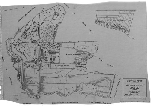 VERT-LE-PETIT. - Cadastre révisé pour 1945 : plan du tableau d'assemblage , plans de la section A Chemin de Châtres et des vignes de Feularde 1ère feuille, idem 2ème feuille, section B le Village 1ère feuille, idem 2ème feuille, idem 3ème feuille ; cadast