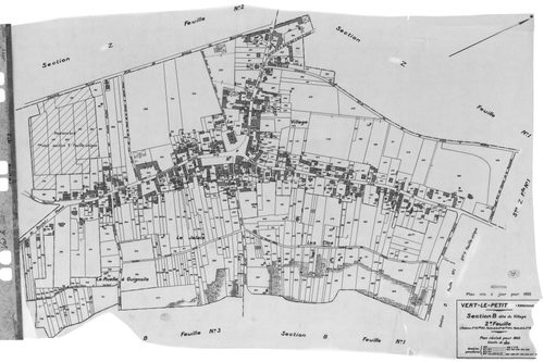 VERT-LE-PETIT. - Cadastre révisé pour 1945 : plan du tableau d'assemblage , plans de la section A Chemin de Châtres et des vignes de Feularde 1ère feuille, idem 2ème feuille, section B le Village 1ère feuille, idem 2ème feuille, idem 3ème feuille ; cadast