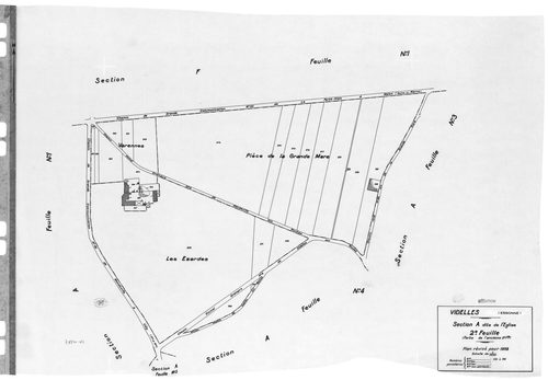 VIDELLES. - Cadastre révisé pour 1938 : plan du tableau d'assemblage, plans de la section A l'Eglise 1ère feuille, idem 2ème feuille, idem 3ème feuille, idem 4ème feuille, idem 5ème feuille, idem 6ème feuille, section B Mont-Moyen 1ère feuille, idem 2ème 