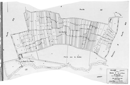 VILLABE. - Cadastre révisé pour 1937 : plan du tableau d'assemblage, plans de la section A 1ère feuille, idem 2ème feuille, idem 3ème feuille, section B le Village 1ère feuille, idem 2ème feuille, idem 3ème feuille, idem 4ème feuille, idem 5ème feuille ; 