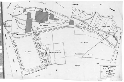 VILLABE. - Cadastre révisé pour 1937 : plan du tableau d'assemblage, plans de la section A 1ère feuille, idem 2ème feuille, idem 3ème feuille, section B le Village 1ère feuille, idem 2ème feuille, idem 3ème feuille, idem 4ème feuille, idem 5ème feuille ; 