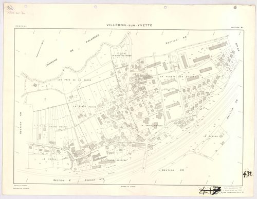 VILLEBON-SUR-YVETTE. - Cadastre révisé pour 1957 : plan du tableau d'assemblage ; plan révisé pour 1957, à jour pour 1976 (2ème, 3ème édition) : plans des sections A, B, D, E (feuilles 1-2) et D ; plan révisé pour 1957, à jour pour 1982 (3ème édition) : p
