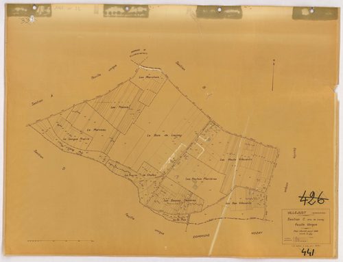 VILLEJUST. - Plan révisé pour 1942, à jour pour 1975 (2ème, 3ème édition) : plans du tableau d'assemblage, des sections A dite de Courtaboeuf, B dite du village, C dite de Launay, D dite de la Poitevine et E dite de Frétay ; plan révisé pour 1942, à jour 