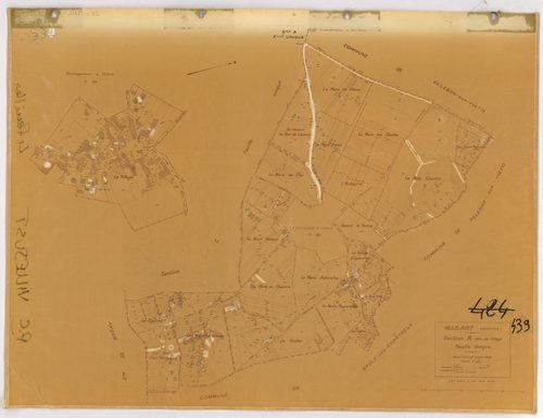 VILLEJUST. - Plan révisé pour 1942, à jour pour 1975 (2ème, 3ème édition) : plans du tableau d'assemblage, des sections A dite de Courtaboeuf, B dite du village, C dite de Launay, D dite de la Poitevine et E dite de Frétay ; plan révisé pour 1942, à jour 