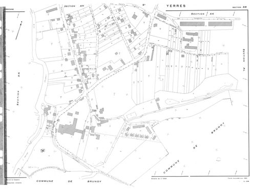 YERRES. - Cadastre de 1810 mis à jour pour 1965 : plan du tableau d'assemblage, plans de la section A 1ère feuille, idem 2ème feuille, section B ; cadastre renouvelé pour 1965 : plans de la section AK, section AL, section AM, section AN, section AO, secti